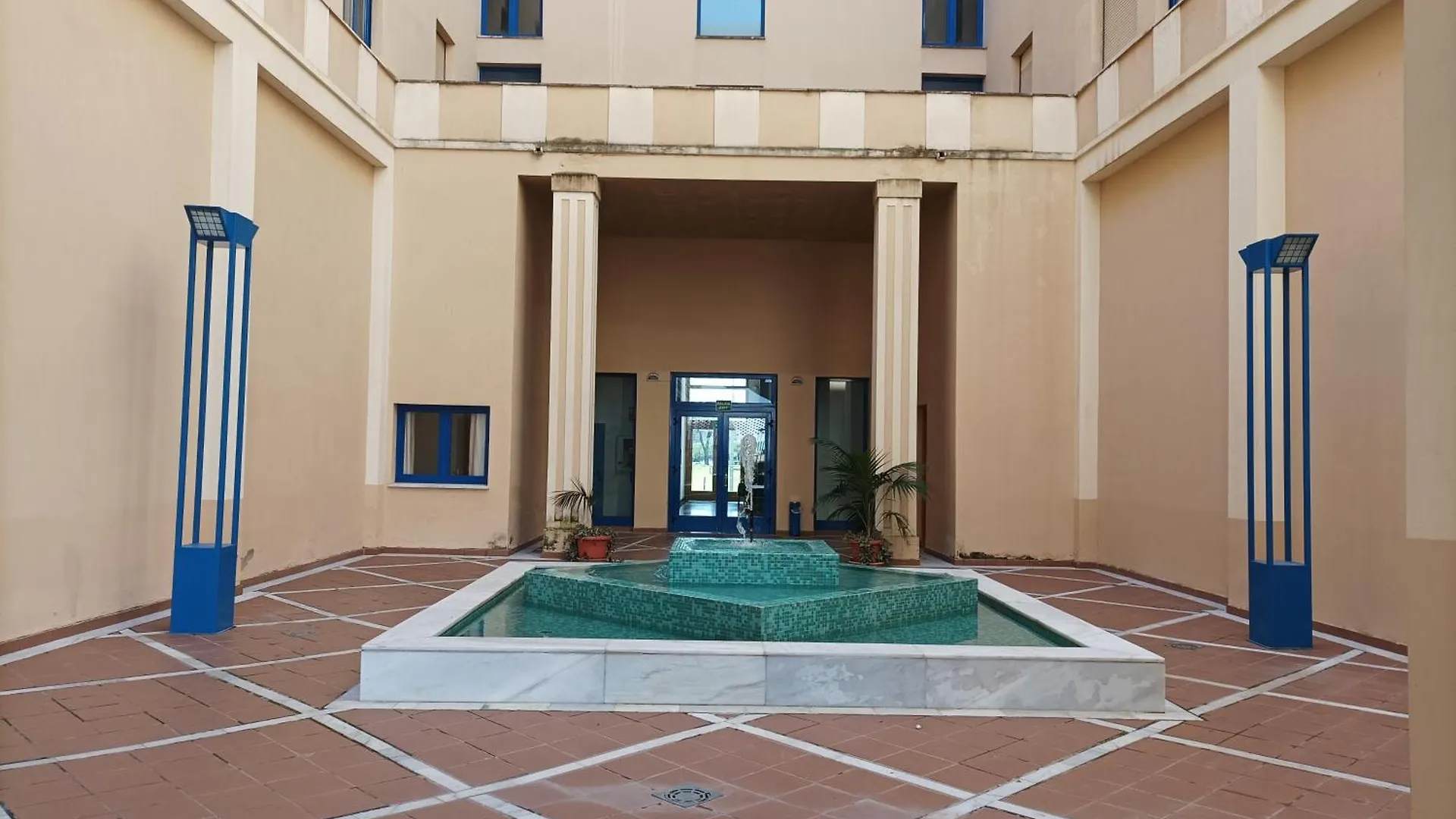 Apartamento De Lux Sevilla Este 0*, Seville Spain